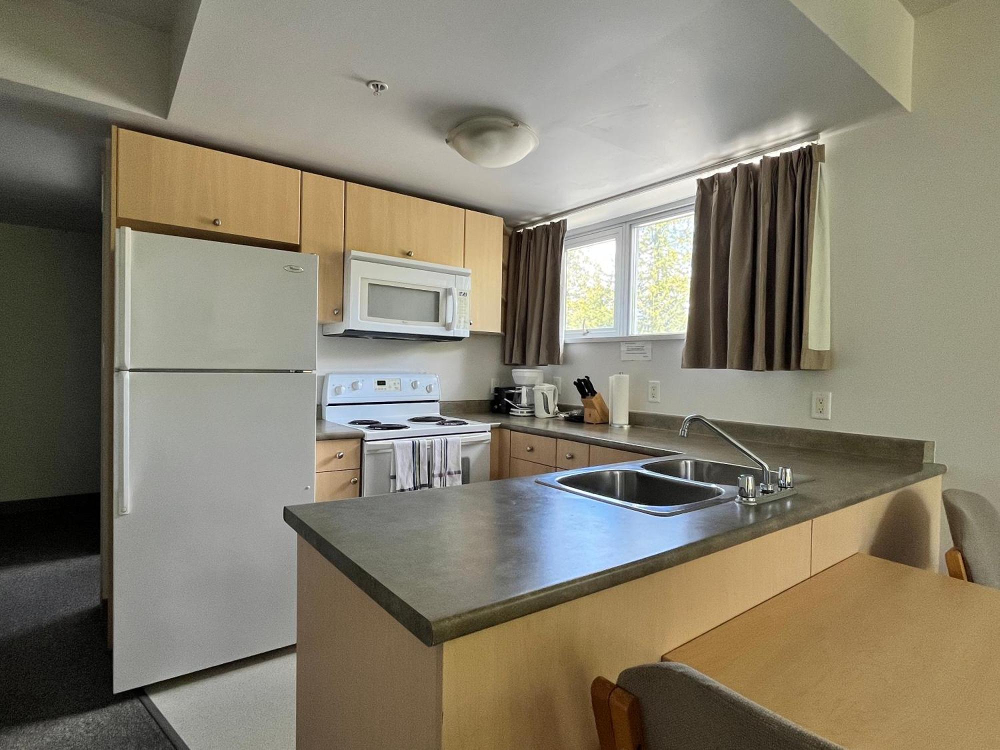Carey Centre On Ubc Campus Apartment Vancouver Exterior photo