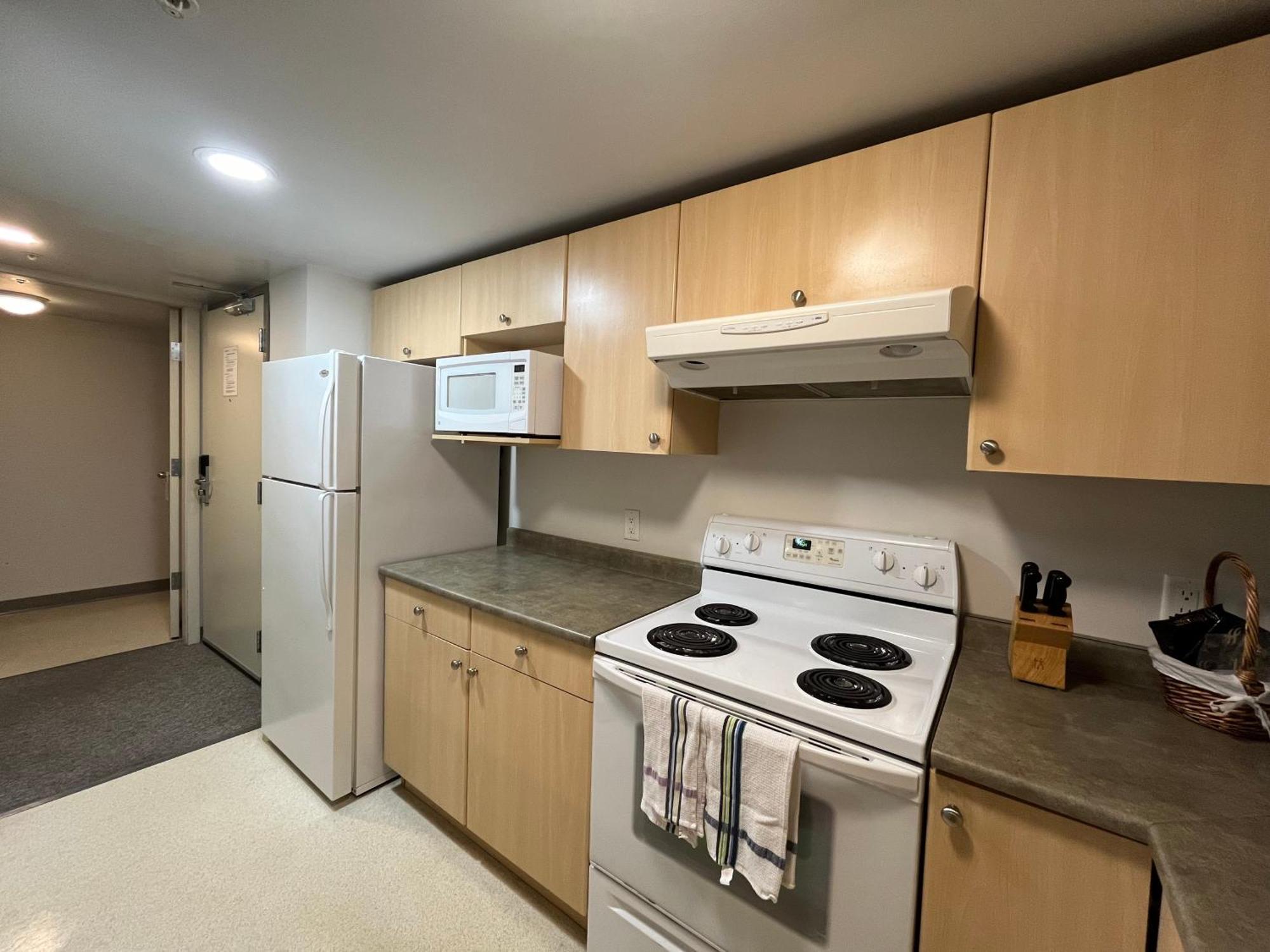 Carey Centre On Ubc Campus Apartment Vancouver Exterior photo